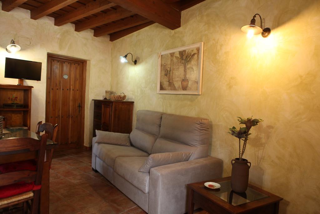 Apartamentos Rurales La Solana Робледийо де Гата Екстериор снимка