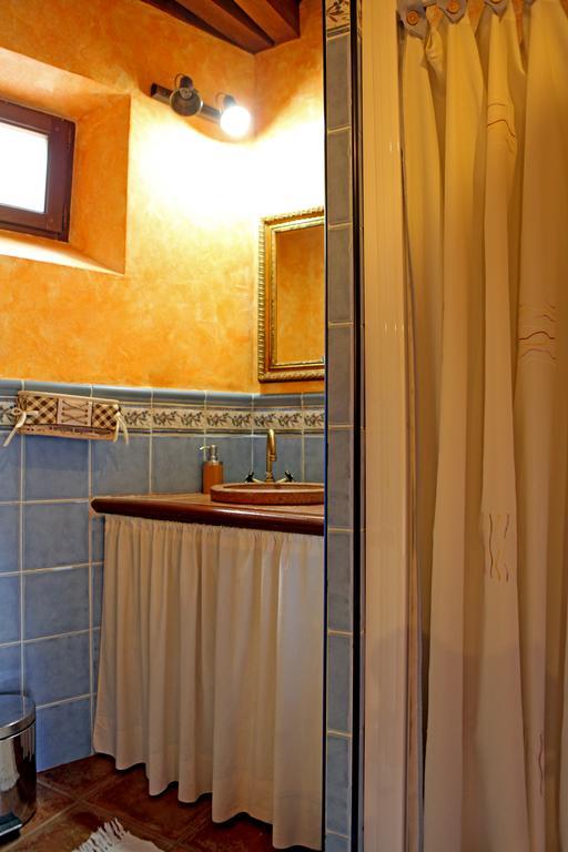 Apartamentos Rurales La Solana Робледийо де Гата Екстериор снимка