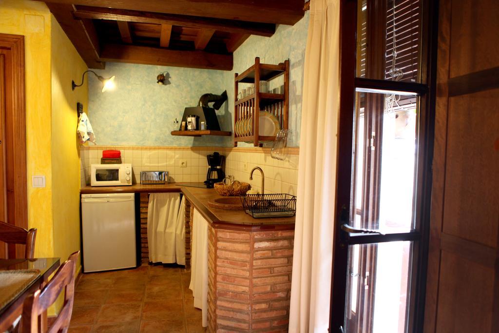 Apartamentos Rurales La Solana Робледийо де Гата Екстериор снимка